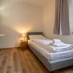 - Restaurant Simplon Va Hie Hotel Brigue